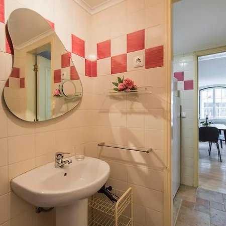 Renovated Flat * Lisboa